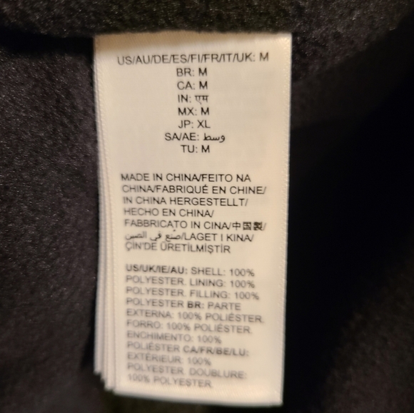 NWT Mid-weight puffer vest M - Picture 6 of 9